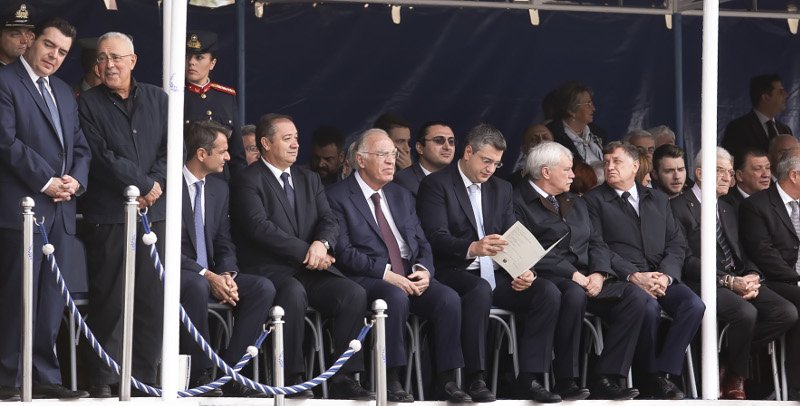 Εντυπωσιακές εικόνες από τη στρατιωτική παρέλαση για την 28η Οκτωβρίου | iefimerida.gr 1