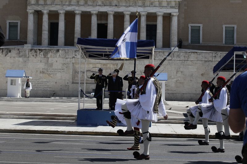 H στρατιωτική παρέλαση στην Αθήνα -Εντυπωσιακές εικόνες | iefimerida.gr 5