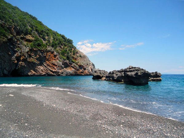 Euboea island on the world's greatest sailing destinations | iefimerida.gr 1