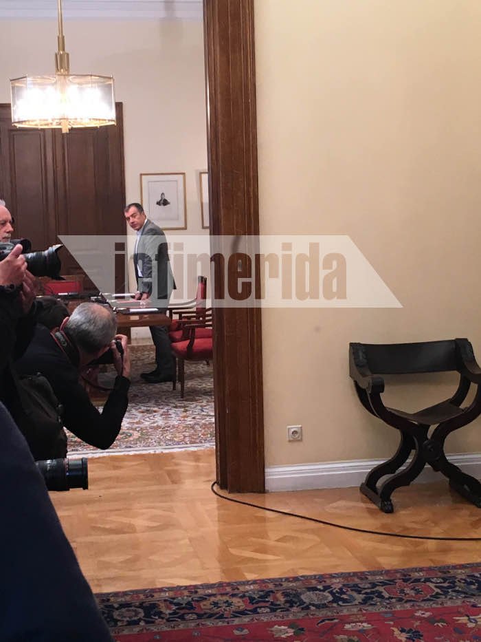 Συμβούλιο Πολιτικών Αρχηγών: «Οχι» σε Τσίπρα από ΝΔ και ΠΑΣΟΚ | iefimerida.gr 10