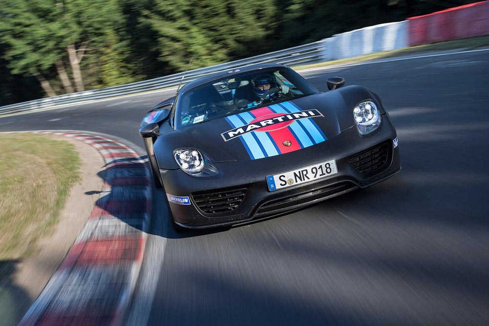 Η Porsche 918 Spyder είναι η νέα βασίλισσα του Nürburgring | iefimerida.gr 0