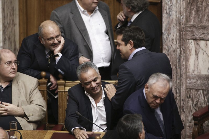 Πέρασε με 152 το πολυνομοσχέδιο με τα προαπαιτούμενα -Αγριοι καβγάδες και ευτράπελα | iefimerida.gr 0
