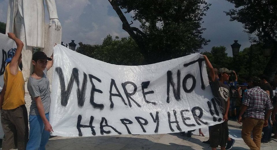 Πρόσφυγες στη Θεσσαλονίκη: Ανοίξτε τα σύνορα -Δεν είμαστε χαρούμενοι εδώ | iefimerida.gr 0