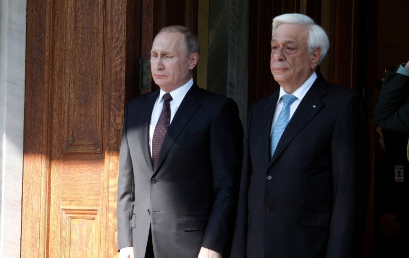 Πούτιν σε Παυλόπουλο: Να συνεργαστούμε σε πολλούς τομείς, όχι μόνο στον τουρισμό | iefimerida.gr 0
