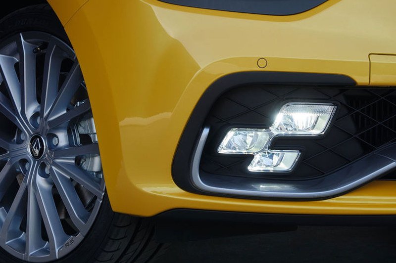 H Renault ανανεώνει και το Clio R.S. | iefimerida.gr 1