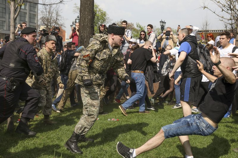 Ρωσία: Διαδηλώσεις κατά του Πούτιν -Συνελήφθη εκ νέου ο Αλεξέι Ναβάλνι | iefimerida.gr 0