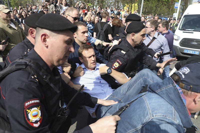 Ρωσία: Διαδηλώσεις κατά του Πούτιν -Συνελήφθη εκ νέου ο Αλεξέι Ναβάλνι | iefimerida.gr 1