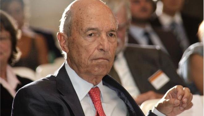 Σαν Σήμερα – Ο Σημίτης εκλέγεται Πρωθυπουργός στην θέση του Αντρέα, 1996 | iefimerida.gr 9