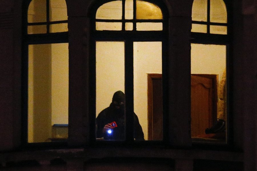 Οι Βρυξέλλες μετά το μακελειό -Ανθρωποκυνηγητό για τον 3ο ύποπτο | iefimerida.gr 3