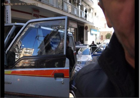 Το βίντεο που κατά την ΕΛ.ΑΣ. αποδεικνύει ότι οι τρεις ληστές τραυματίστηκαν στη σύλληψη | iefimerida.gr 21