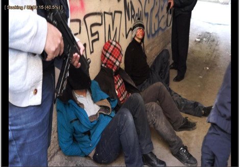 Το βίντεο που κατά την ΕΛ.ΑΣ. αποδεικνύει ότι οι τρεις ληστές τραυματίστηκαν στη σύλληψη | iefimerida.gr 8