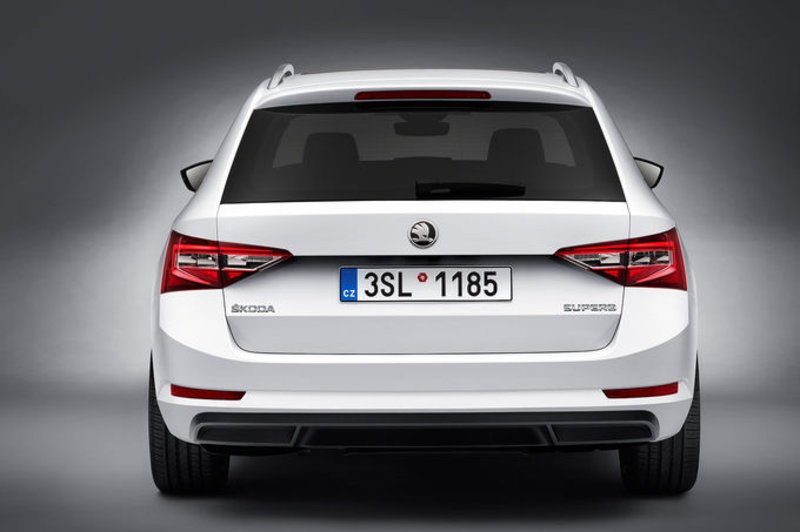 Tο νέο Skoda Superb στέισον θα είναι και κομψό και θα χωράει τα πάντα | iefimerida.gr 3