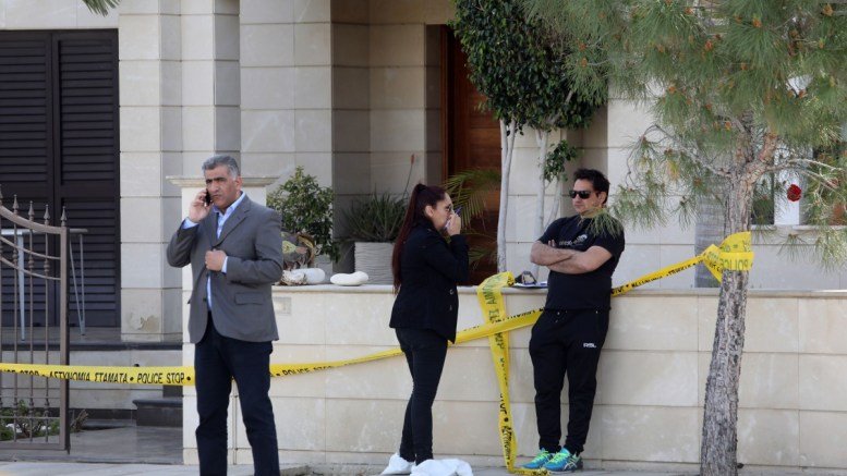 Ψάχνουν τους Ρώσους γονείς του υιοθετημένου γιου του ζευγαριού που δολοφονήθηκε στην Κύπρο | iefimerida.gr 1