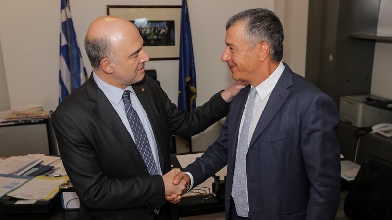 Θεοδωράκης σε Μοσκοβισί: Η Κομισιόν έπρεπε να σκεφθεί καλά τα υψηλά πλεονάσματα | iefimerida.gr 0