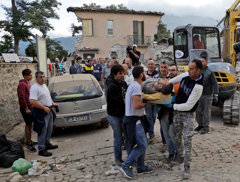 Εκατόμβες νεκρών στην Ιταλία: 268 τα θύματα, φόβοι ότι θα αυξηθούν | iefimerida.gr 0