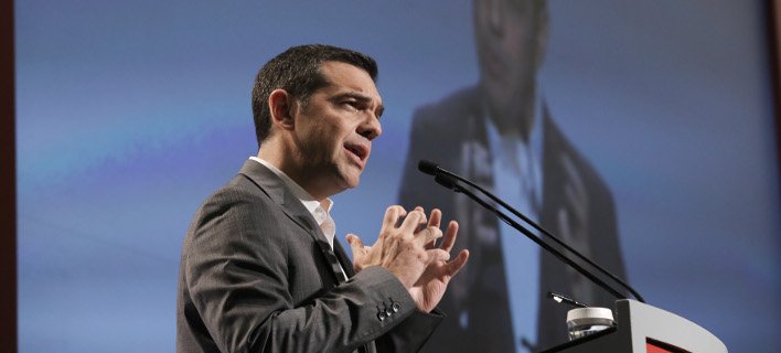 Τσίπρας στο συνέδριο του Economist: Δεν θα βγούμε τώρα στις αγορές -Μετά το '18 με το σπαθί μας | iefimerida.gr 1