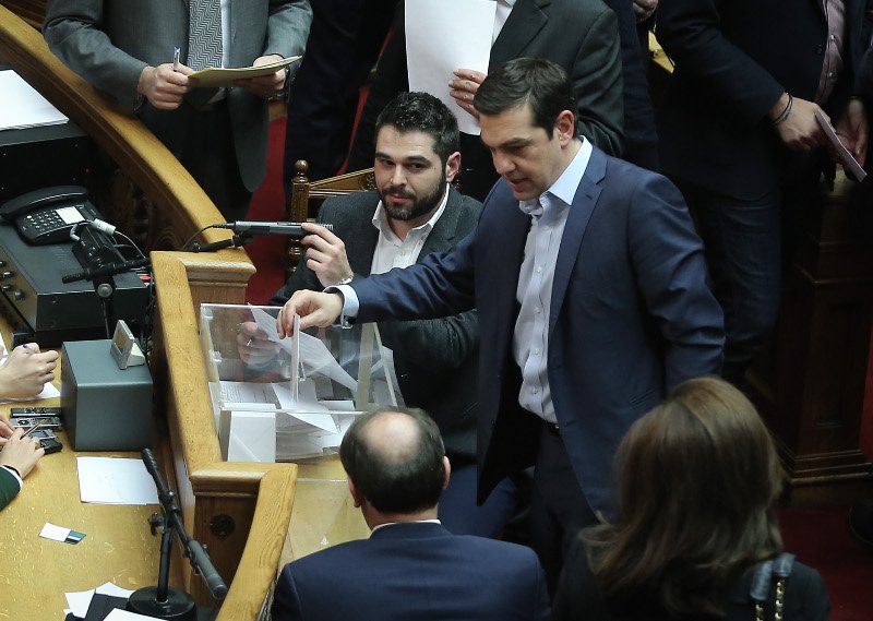 Τη σύσταση προανακριτικής για τον Παπαντωνίου αποφάσισε η Βουλή | iefimerida.gr 0