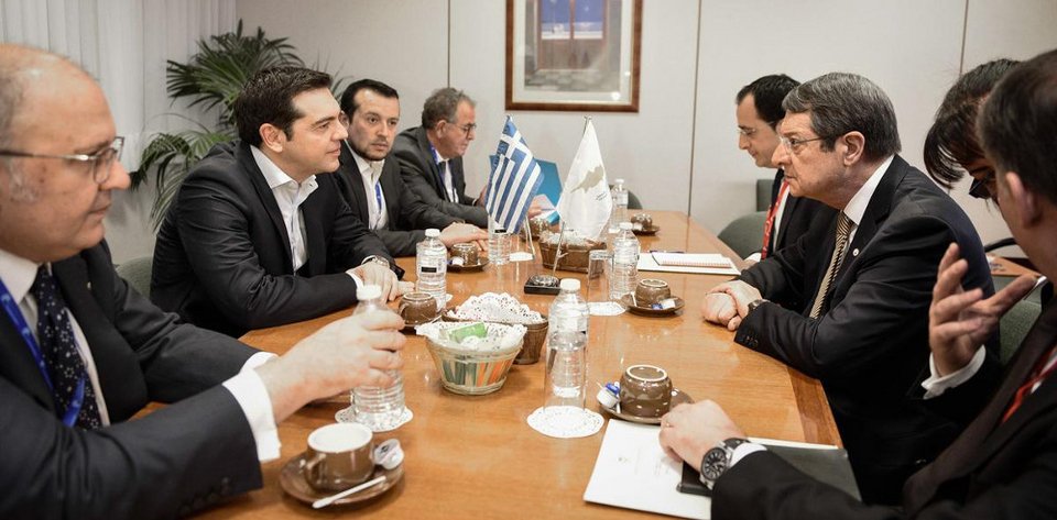 Θρίλερ στις Βρυξέλλες για τα κλειστά σύνορα -Διαφωνούν Μέρκελ και Ολάντ | iefimerida.gr 10