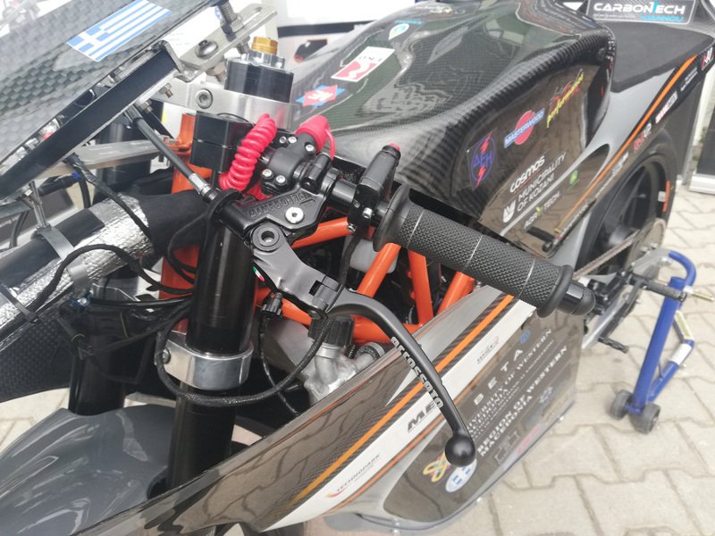 Η ομάδα Τyφοοn MotoRacing, ιδρύθηκε το 2014 από φοιτητές του τμήματος Μηχανολόγων Μηχανικών. Σήμερα, αποτελείται από 22 προπτυχιακούς φοιτητές