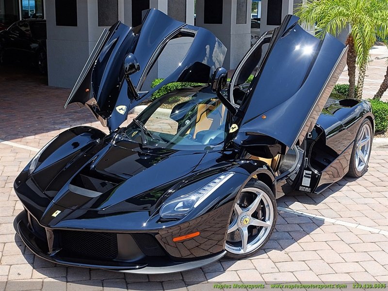 Πόσα θα δίνατε για μια μεταχειρισμένη LaFerrari; | iefimerida.gr 0