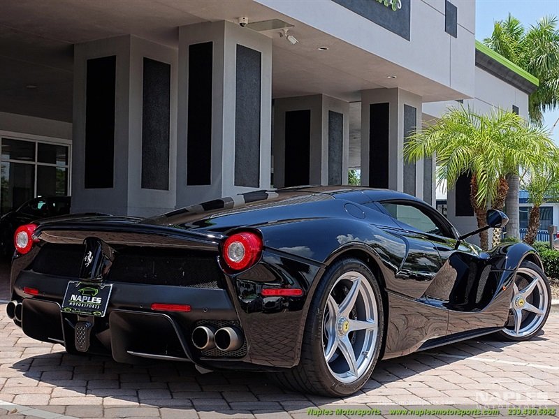 Πόσα θα δίνατε για μια μεταχειρισμένη LaFerrari; | iefimerida.gr 4