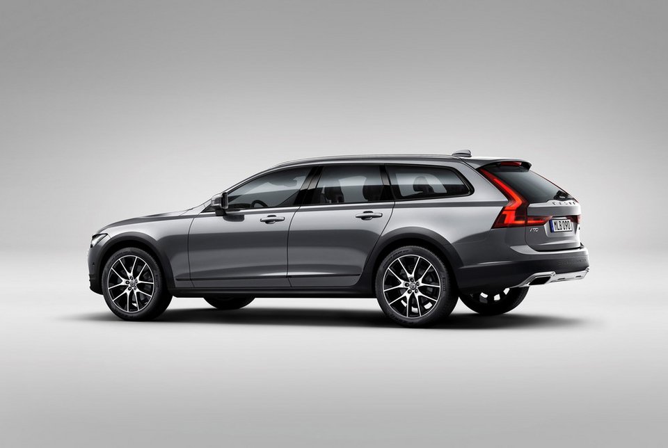 Αυτό είναι το νέο Volvo V90 Cross Country | iefimerida.gr 1