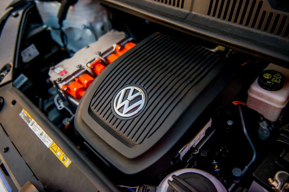 VW e-up! powered by Protergia | iefimerida.gr 4