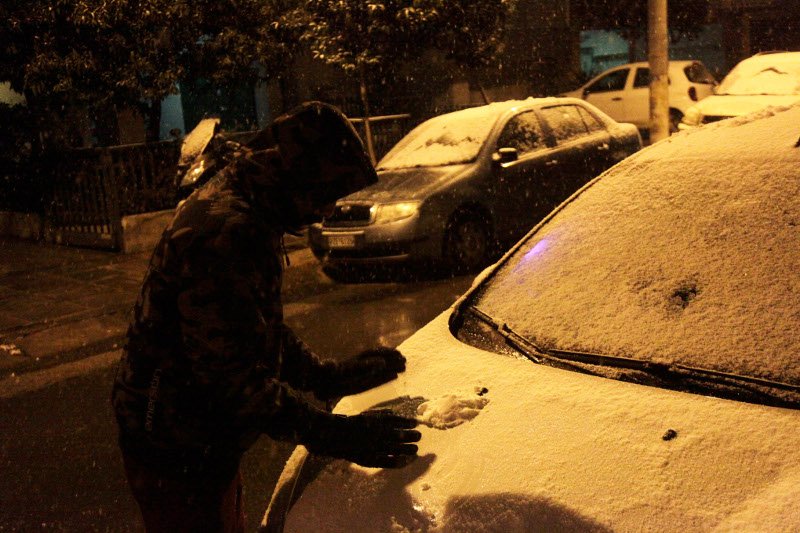 Στα λευκά όλη η Αθήνα -Κλειστά τα σχολεία στο λεκανοπέδιο | iefimerida.gr 1
