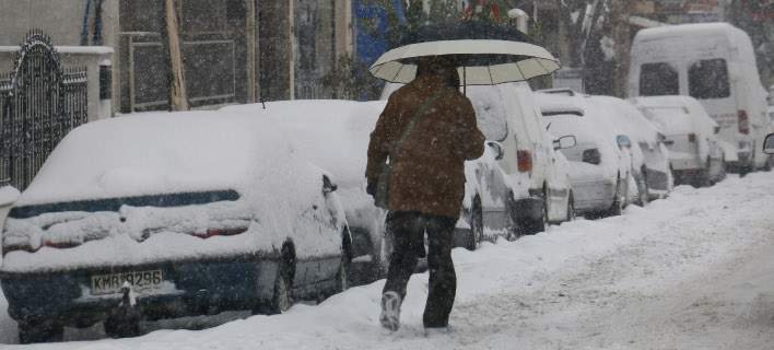Παραμονή Χριστουγέννων με παγωνιά και χιόνια -Πού χρειάζονται αλυσίδες | iefimerida.gr 0