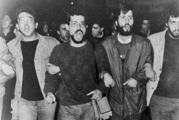 Οταν οι σημερινοί υπουργοί και βουλευτές ήταν στα αμφιθέατρα: Απίστευτες ανέκδοτες φωτογραφίες | iefimerida.gr 0
