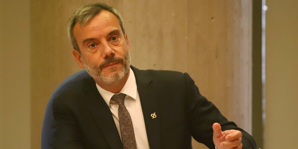 Ο Κωνσταντίνος Ζέρβας κατά τη διάρκεια Δημοτικού Συμβουλίου / Φωτογραφία: Ευρωκίνηση/ΚΩΝΣΤΑΝΤΙΝΙΔΗΣ ΓΙΩΡΓΟΣ