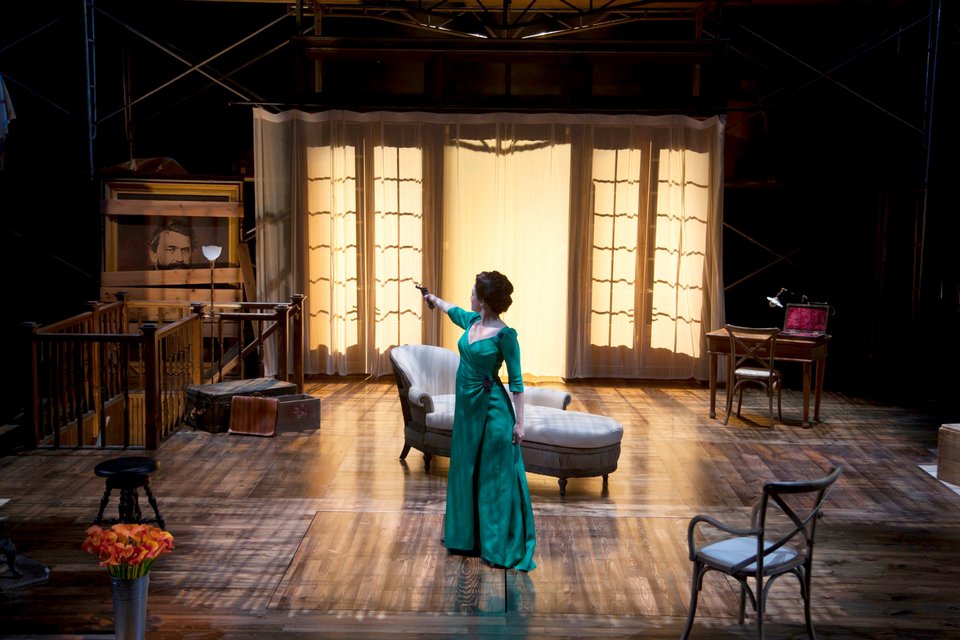 Η Έντα δεν θέλει να γίνει «καλή μητέρα», δεν θέλει να γίνει «καλή γυναίκα», δεν θέλει να υποταχθεί σε ρόλους που της φορέθηκαν / WIKIPEDIA