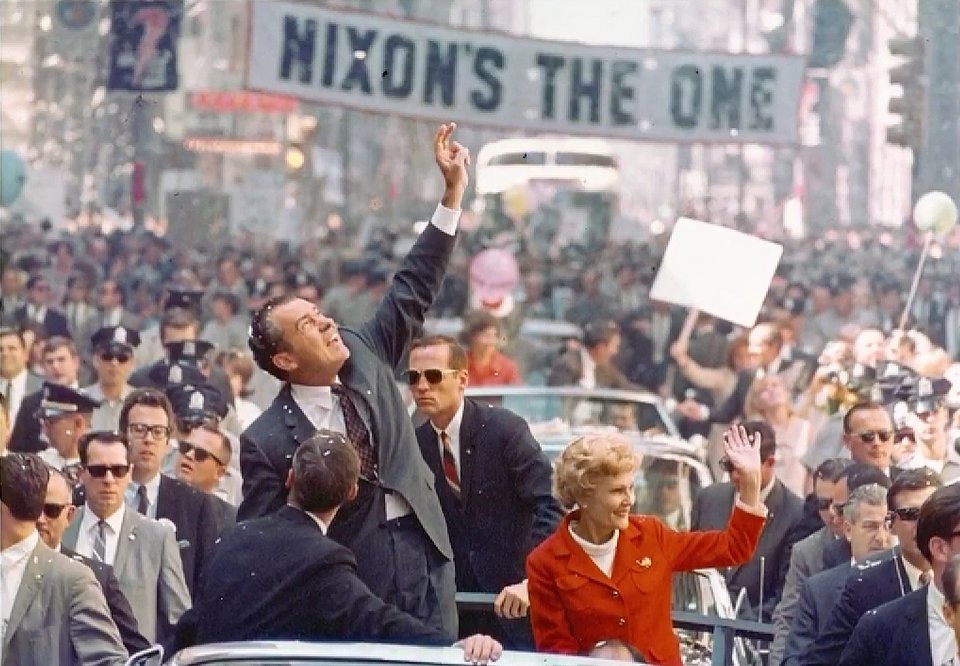 Ο Ρίτσαρντ Νίξον σε προεκλογική εκστρατεία στη Φιλαδέλφεια της Πενσυλβάνια, στην οδό Chestnut, τον Σεπτέμβριο του 1968