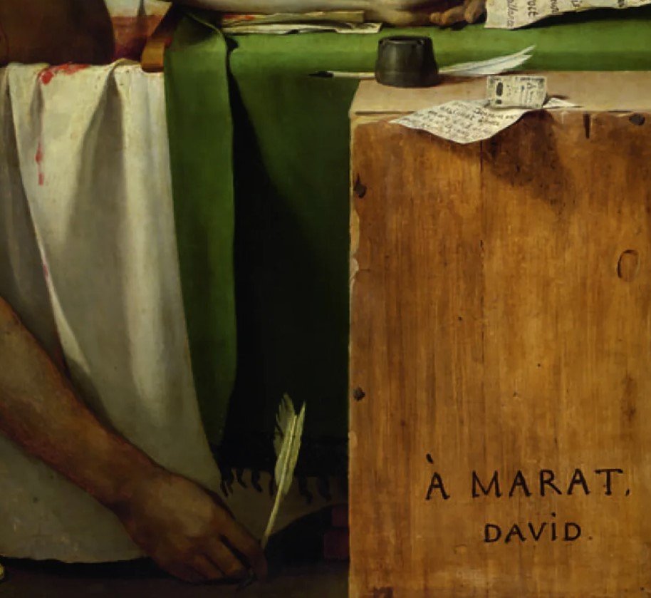 Γι’ αυτό και τα αντικείμενα της σκηνής επιτελούν διπλό ρόλο: είναι «στοιχεία» δικογραφίας και σήματα εικονολογίας / WIKIPEDIA  