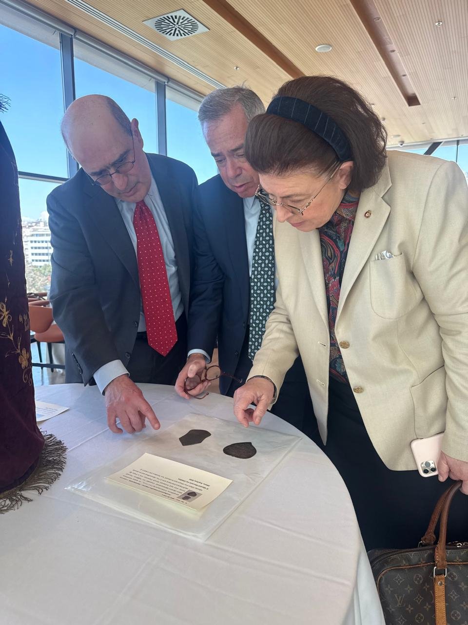 Μέρος των εβραϊκών κειμηλίων που επαναπατρίστηκαν από την Πολωνία