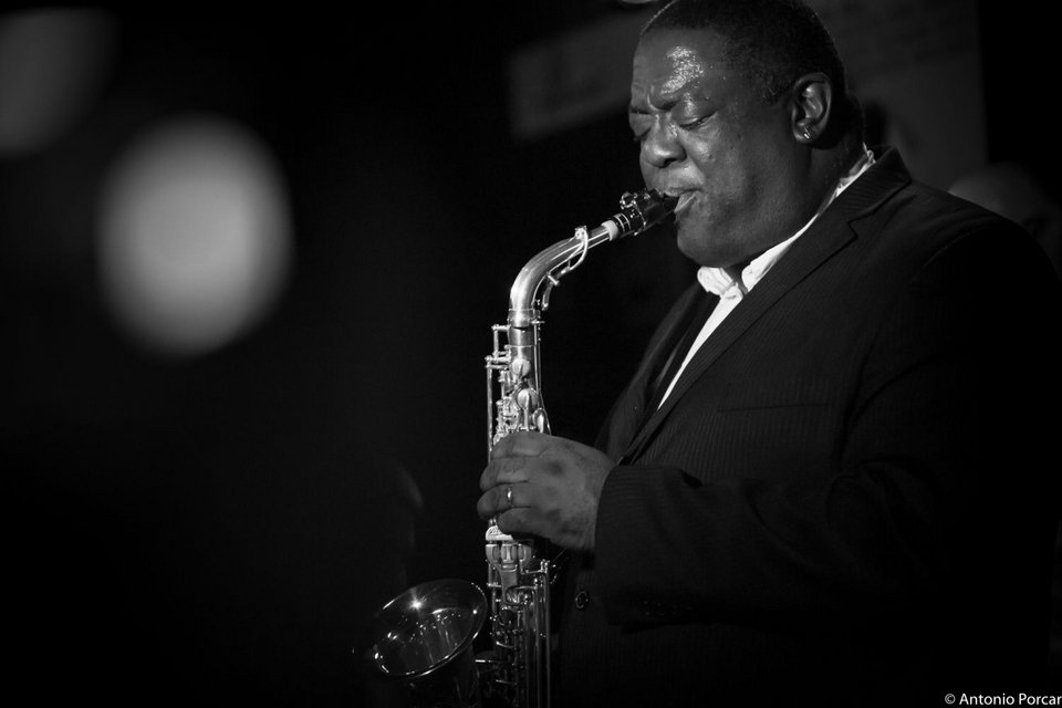 Ένας από τους κορυφαίους alto σαξοφωνίστες και προσωπικότητες της σύγχρονης τζαζ, ο σαξοφωνίστας Jesse Davis