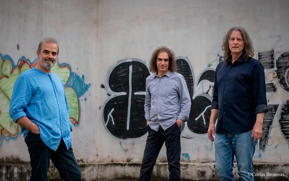 Tο Σάββατο 25 και την Κυριακή 26 Απριλίου οι Human Touch επιστρέφουν με την παρουσίαση του νέου τους άλμπουμ “Colorblind”