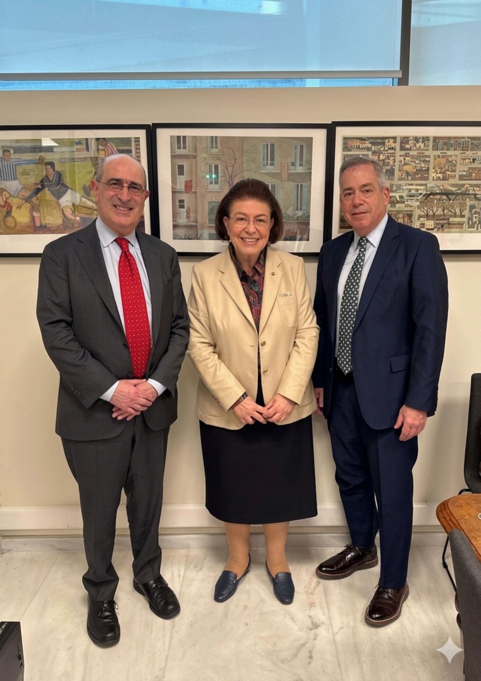 Η Υπουργός Πολιτισμού Λίνα Μενδώνη, ο Πρόεδρος του ΠΟΕΑ Gideon Taylor και ο Γενικός Διευθυντής Επιχειρήσεων του ΠΟΕΑ Mark Weitzman 