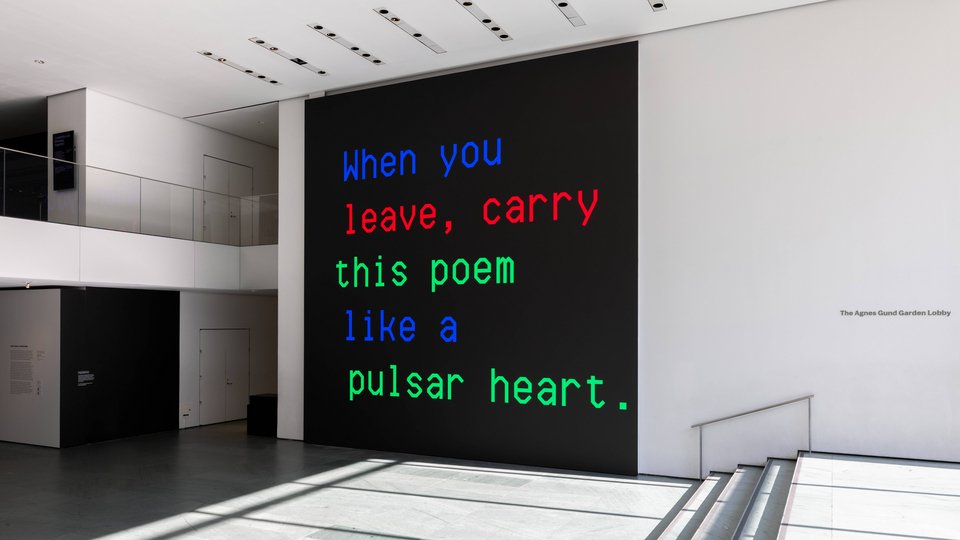 Άποψη της έκθεσης Sasha Stiles: A LIVING POEM, The Museum of Modern Art, New York, September 10, 2025–May 1, 2026. Photograph by Jonathan Dorado, courtesy The Museum of Modern Art, New York 