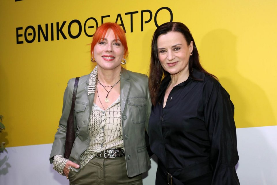 Σμαράγδα Καρύδη, Καριοφυλλιά Καραμπέτη, στην παρουσίαση του προγράμματος 