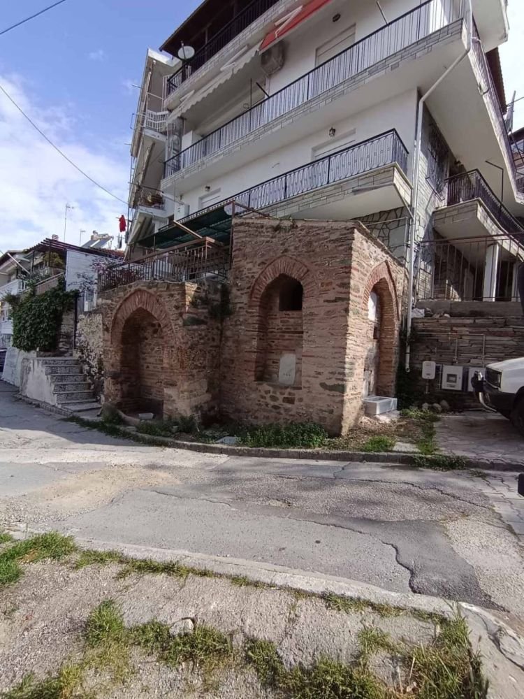 Η δίδυμη κρήνη Νουμάν Πασά στη Θεσσαλονίκη