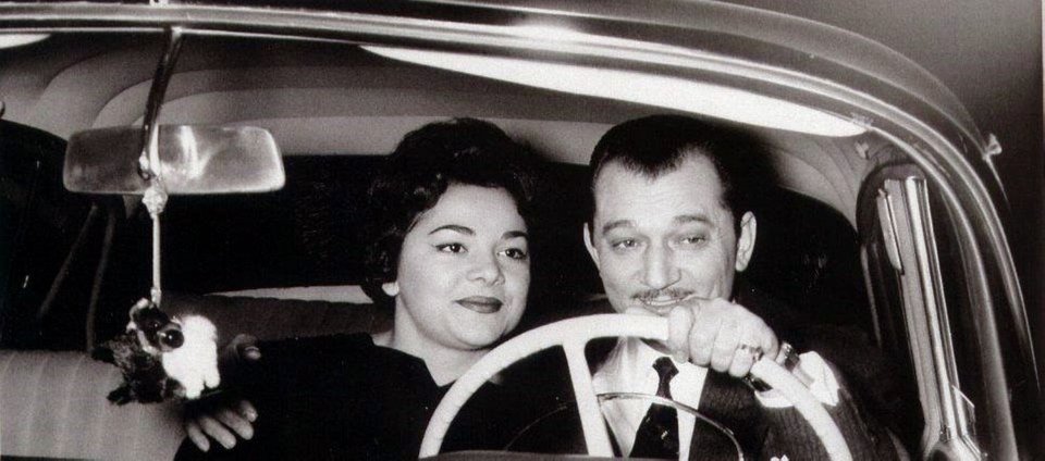 Μαιρη Λίντα, Μανώλης Χιώτης