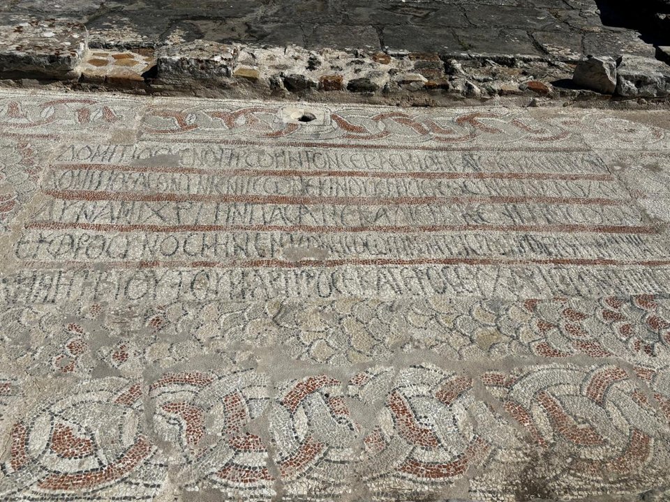 Τα εντυπωσιακά ψηφιδωτά της Βασιλικής Α' 