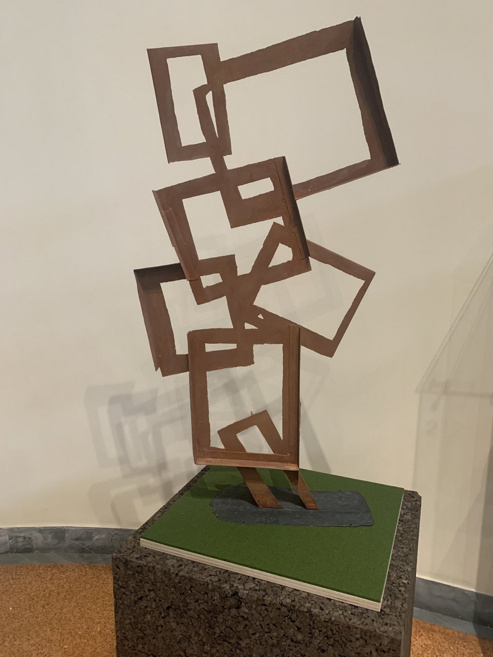 Tower (2026) -  Ανοξείδωτος χάλυβας με βαφή σκουριάς