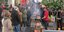 Εορταστικό κλίμα στους δρόμους της Θεσσαλονίκης παραμονή Πρωτοχρονιάς 
