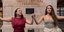 Δύο κοπέλες από την Κρήτη τραγουδούν και χορεύουν σε σταθμό της Νέας Υόρκης