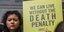 Μαλαισιανή με πλακάτ κατά της θανατικής ποινής