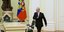 O Βλάντιμιρ Πούτιν περπατά γρήγορα στο προεδρικό Μέγαρο