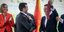 Ο πρώην πρωθυπουργός Αλέξης Τσίπρας με τον πρώην πρωθυπουργό της Β.Μακεδονίας Ζόραν Ζάεφ όταν υπέγραφαν τη Συμφωνία των Πρεσπών 