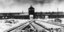 Το κολαστήριο του Άουσβιτς σε φωτογραφία του 1945 (Φωτογραφία αρχείου: ΑΡ) 